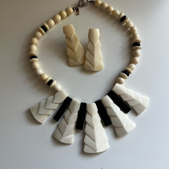 Vintage Jewelry - Vintage 1980’s Bone Karla Jordan Necklace Set